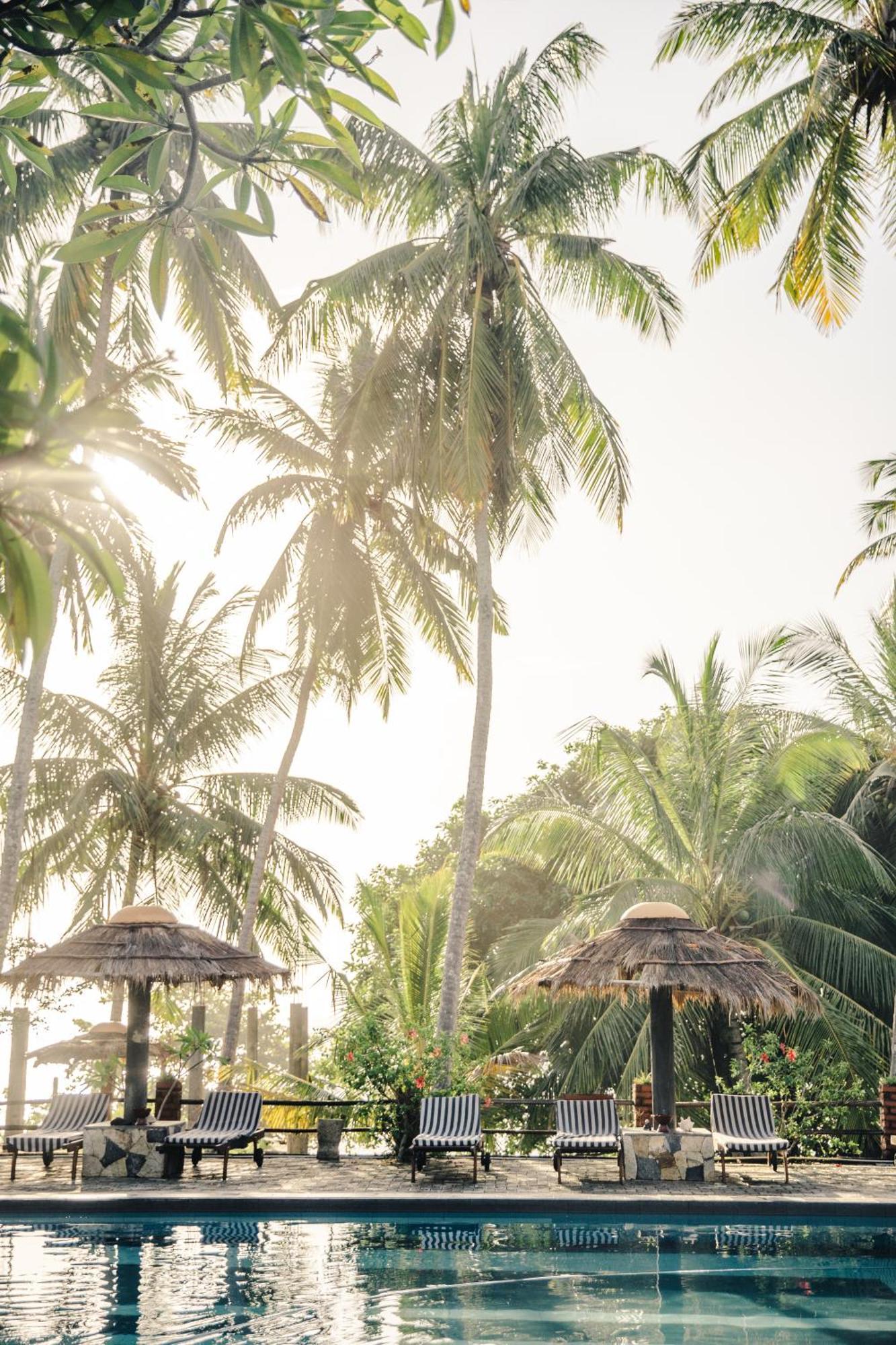 Isolabella Ayurveda Hotel Hiriketiya Nilwella Buitenkant foto